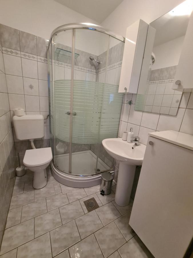 Apartmani Emily Pula Exterior foto